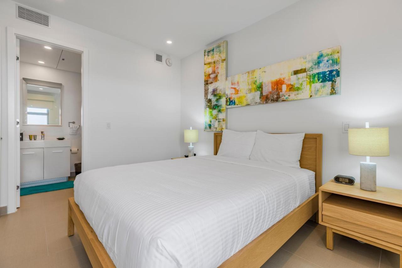Azure Beach Residences Palm Beach Екстер'єр фото