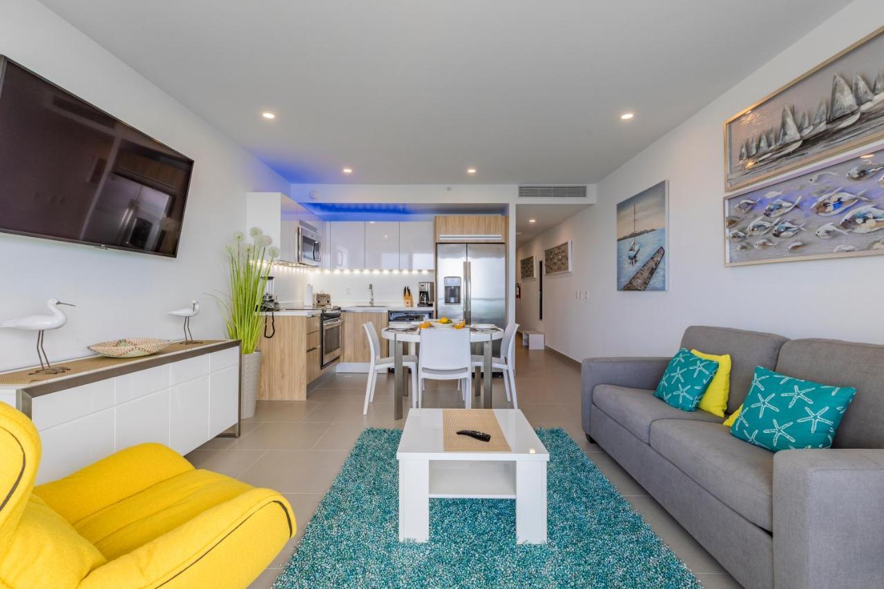 Azure Beach Residences Palm Beach Екстер'єр фото