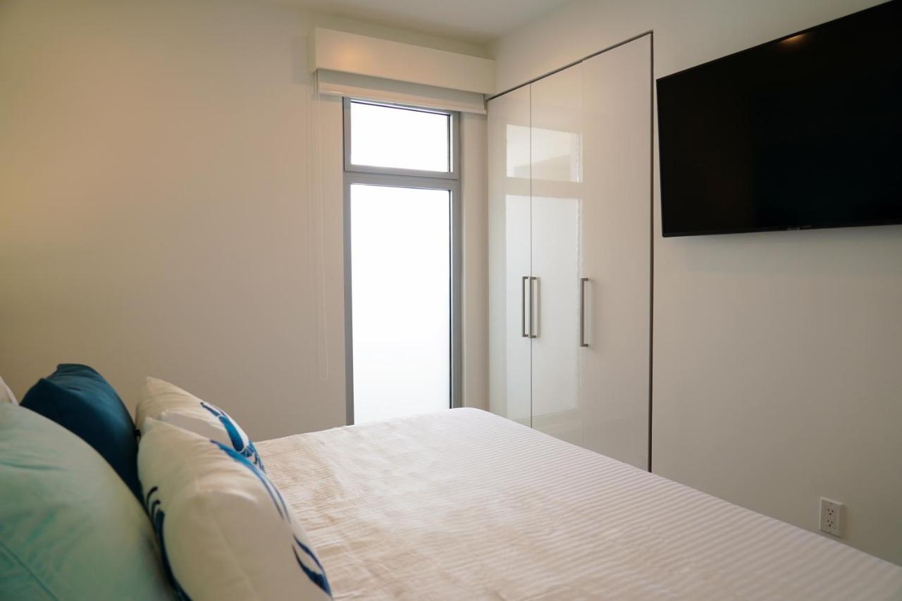 Azure Beach Residences Palm Beach Екстер'єр фото