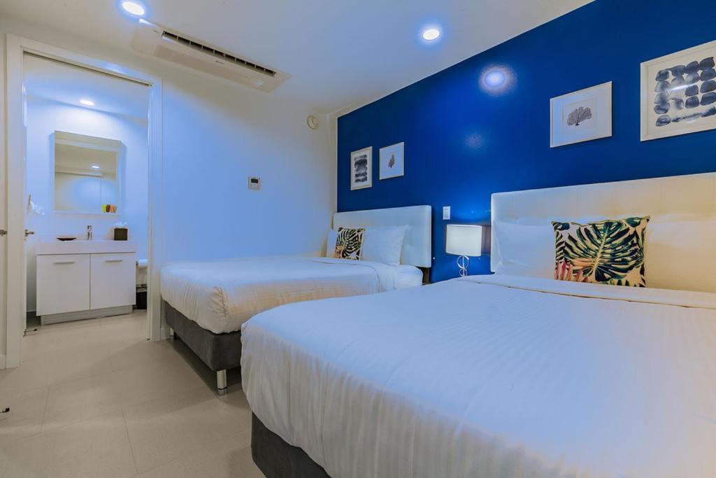 Azure Beach Residences Palm Beach Екстер'єр фото
