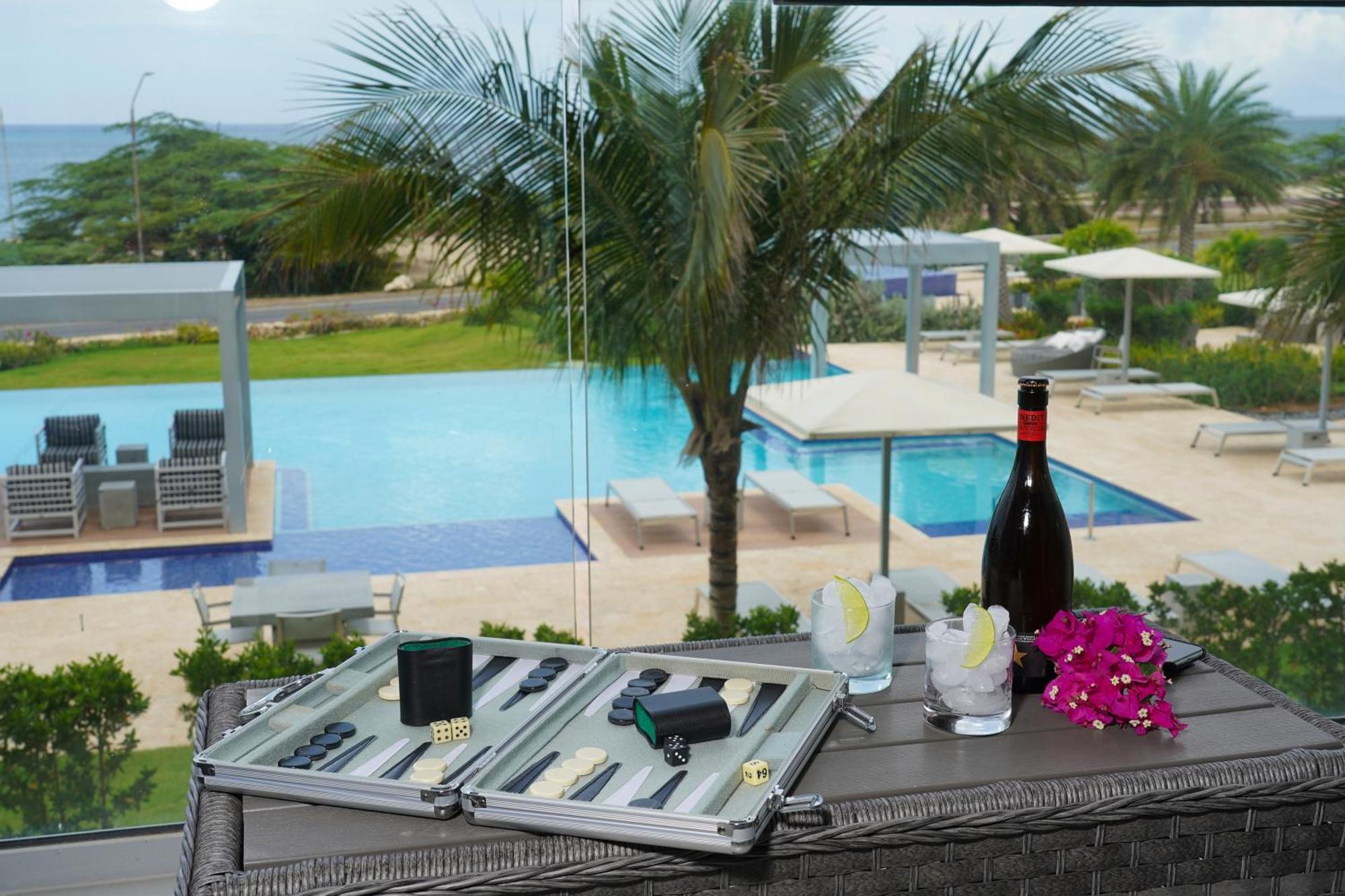 Azure Beach Residences Palm Beach Екстер'єр фото