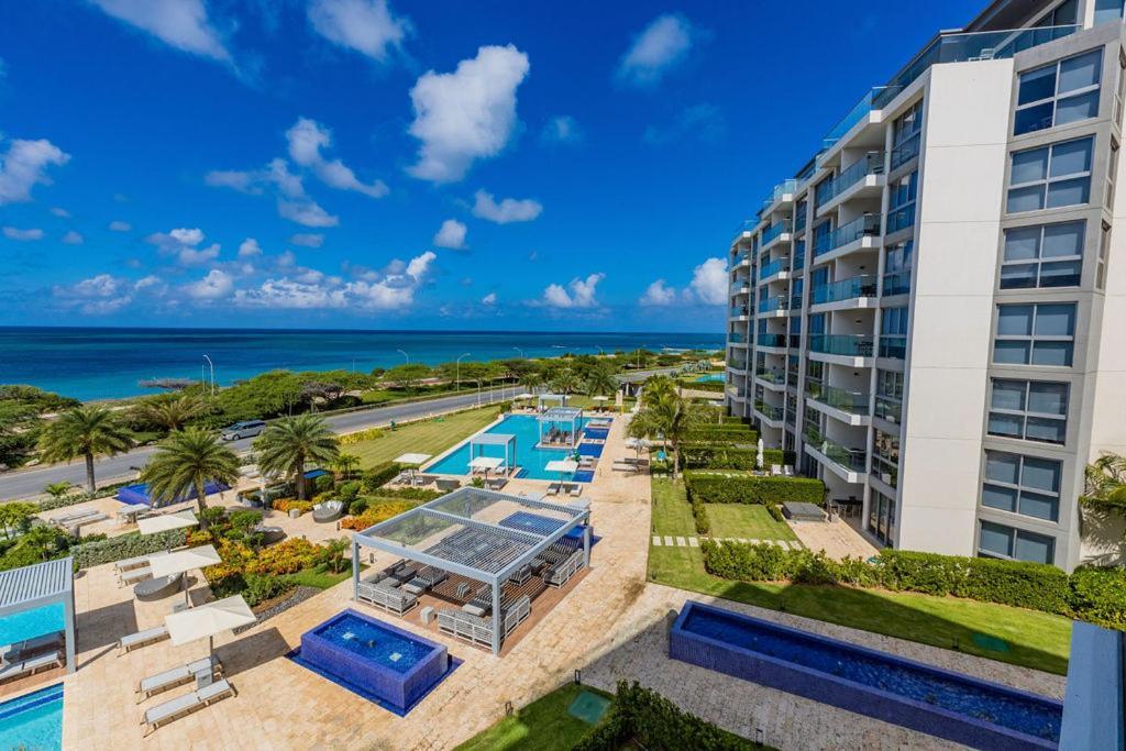 Azure Beach Residences Palm Beach Екстер'єр фото